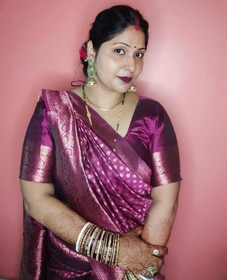 Tamil hot aunty service available